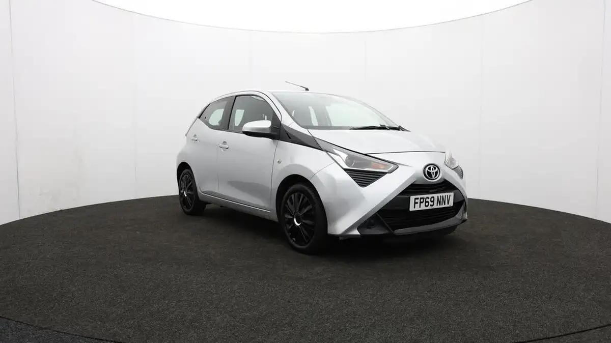 2019-toyota-aygo-10-vvt-i-x-play-big-42