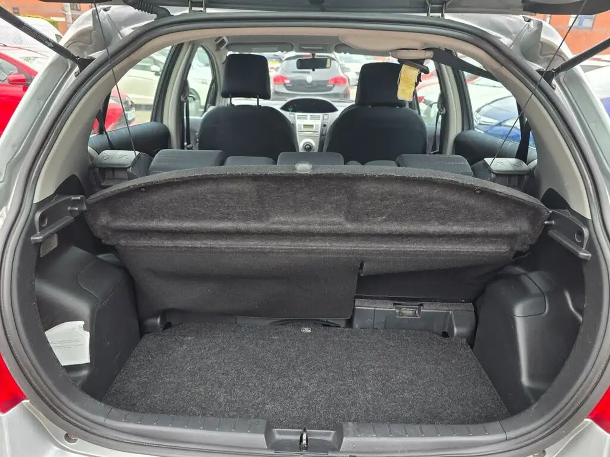 2007-toyota-yaris-13-zinc-5d-mmt-big-18