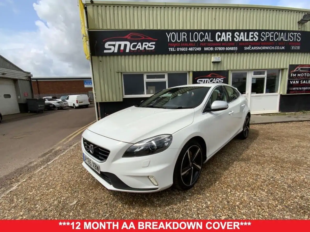 2015-volvo-v40-20td-d4-r-design-nav-geartronic-big-0
