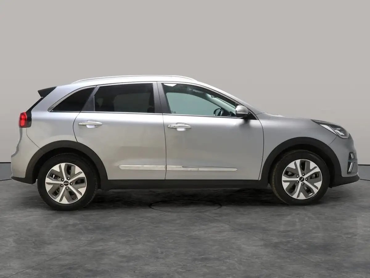 2022-kia-e-niro-ev-4-big-12