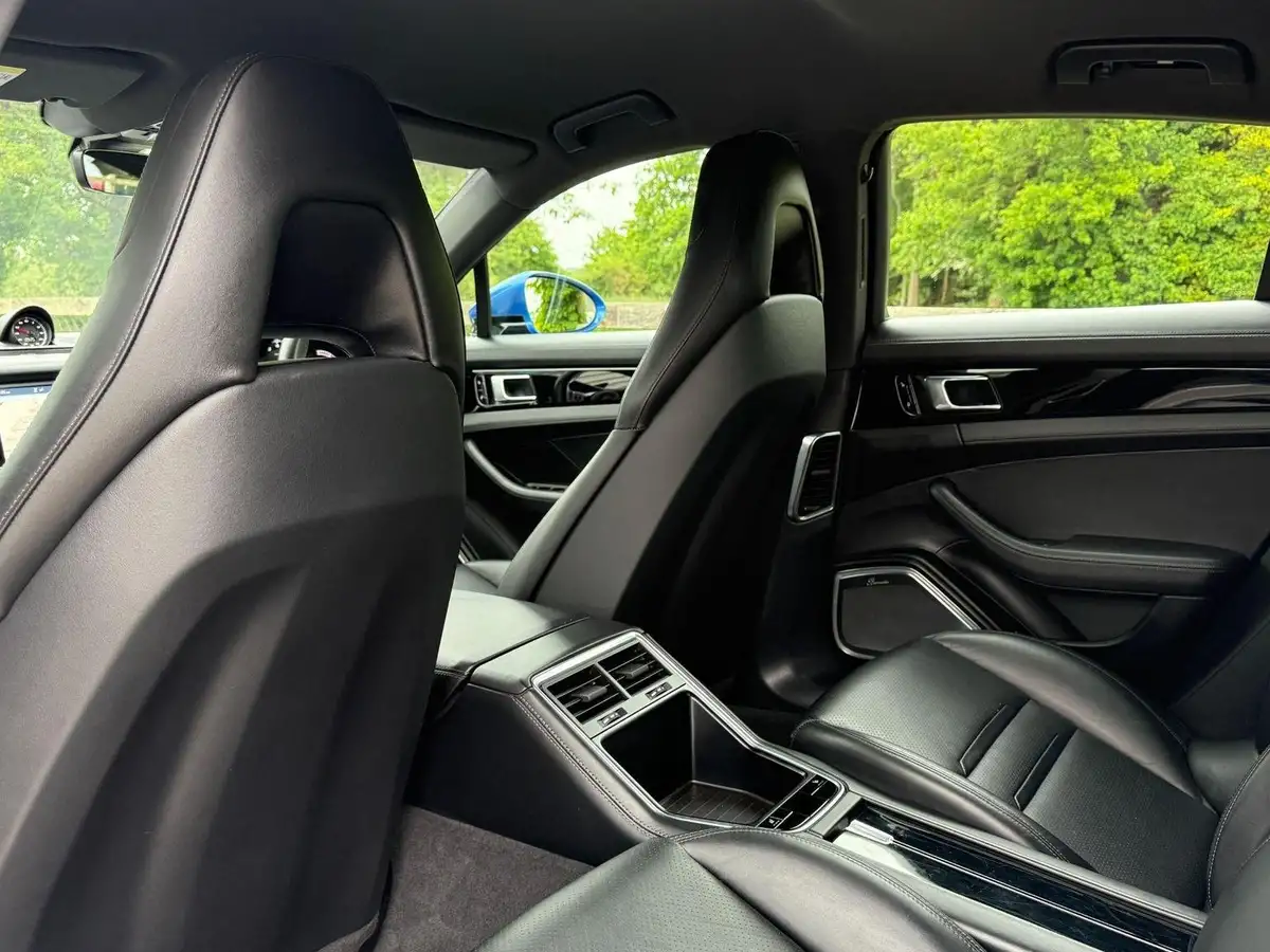 2017-porsche-panamera-29-v6-4s-hatchback-big-35