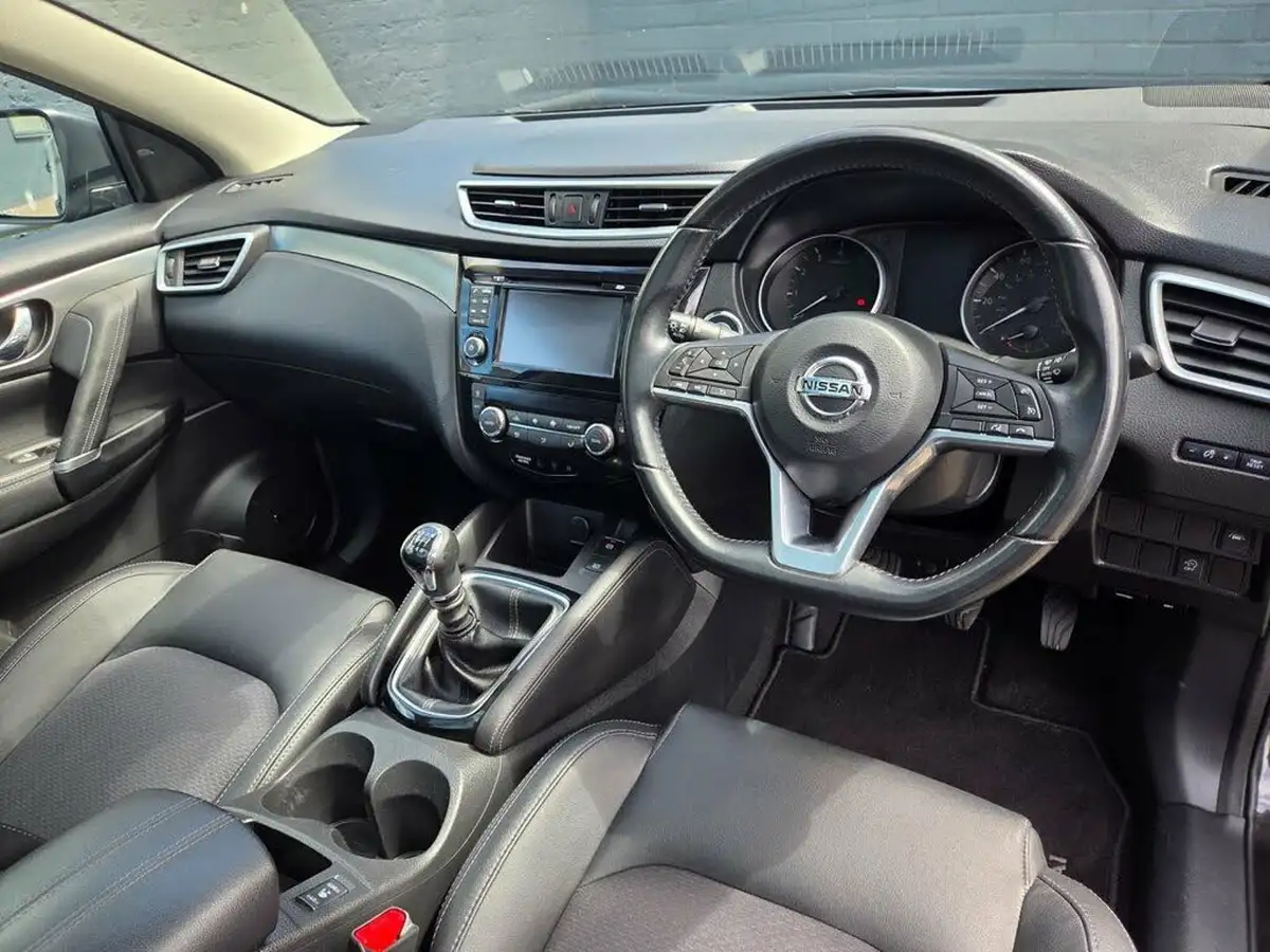 2018-nissan-qashqai-12-dig-t-tekna-big-34