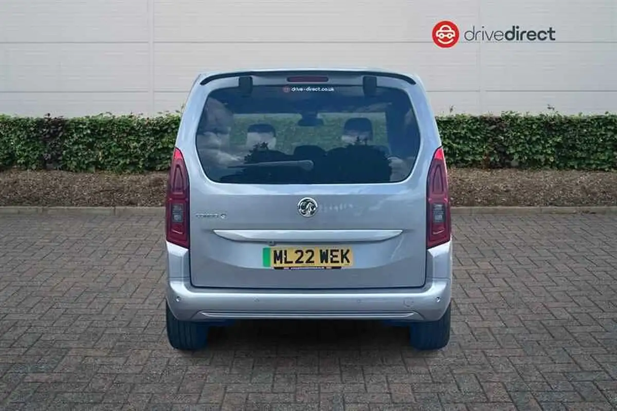 2022-vauxhall-combo-life-e-se-big-3