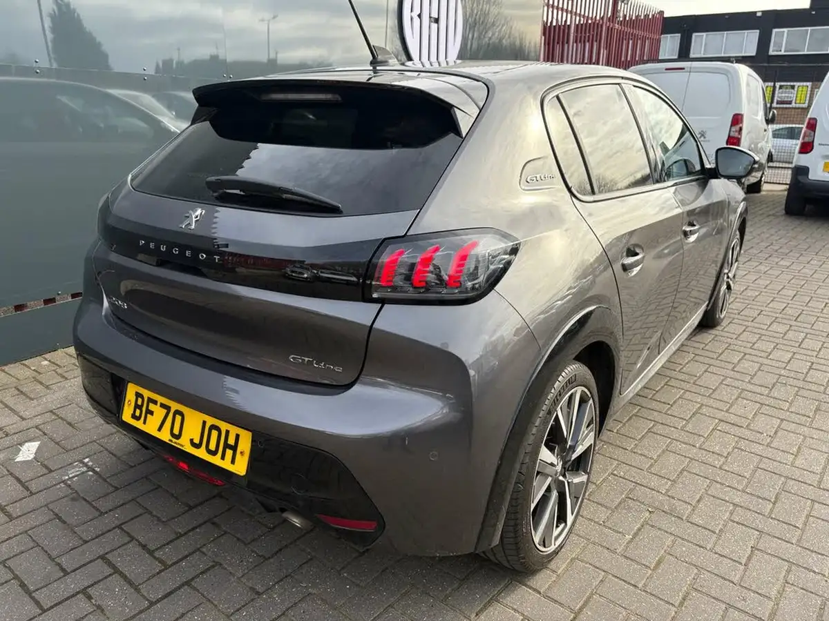 2020-peugeot-208-12-puretech-gt-line-100bhp-big-5