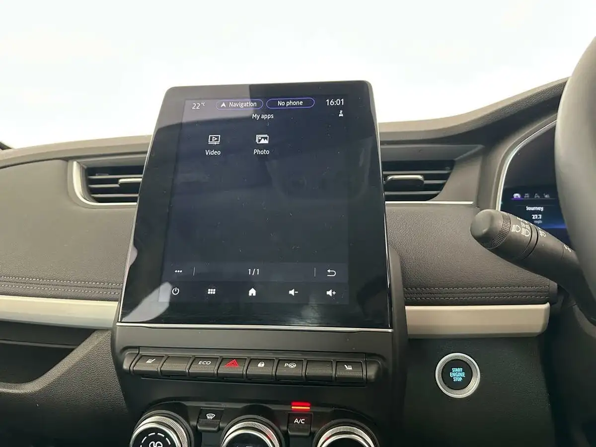 2023-renault-zoe-e-techno-boost-charge-big-47