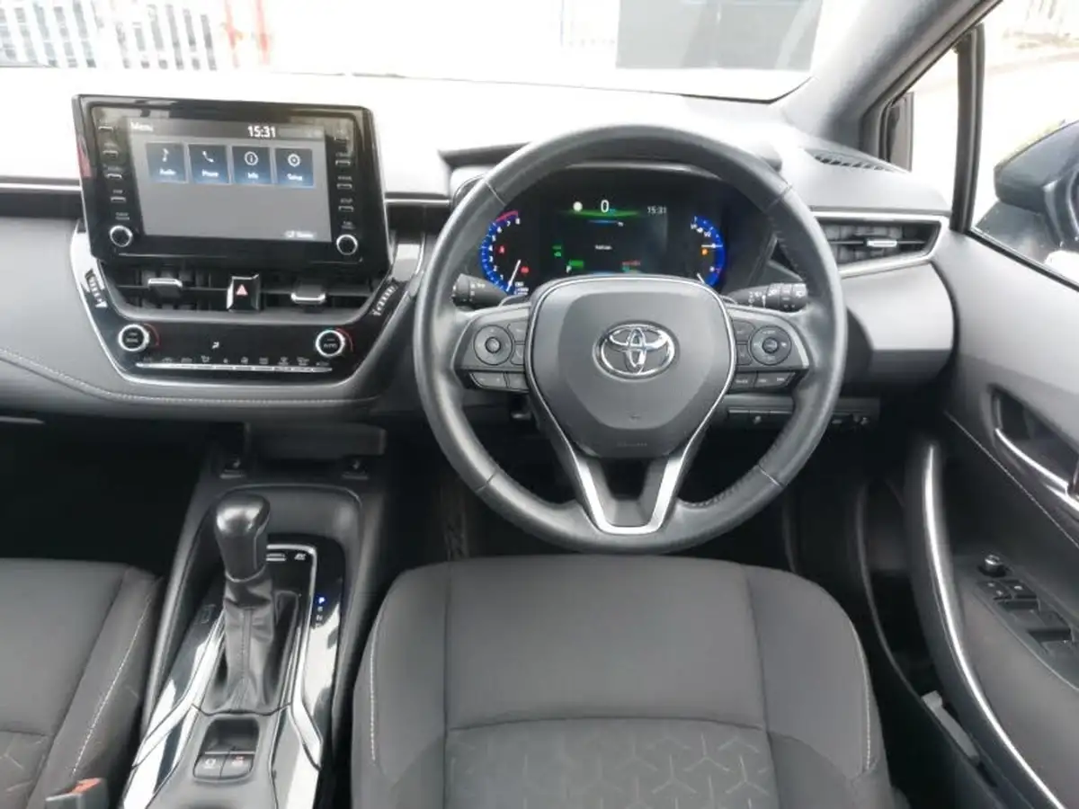 2022-toyota-corolla-20-vvt-i-icon-193bhp-hatchback-big-6