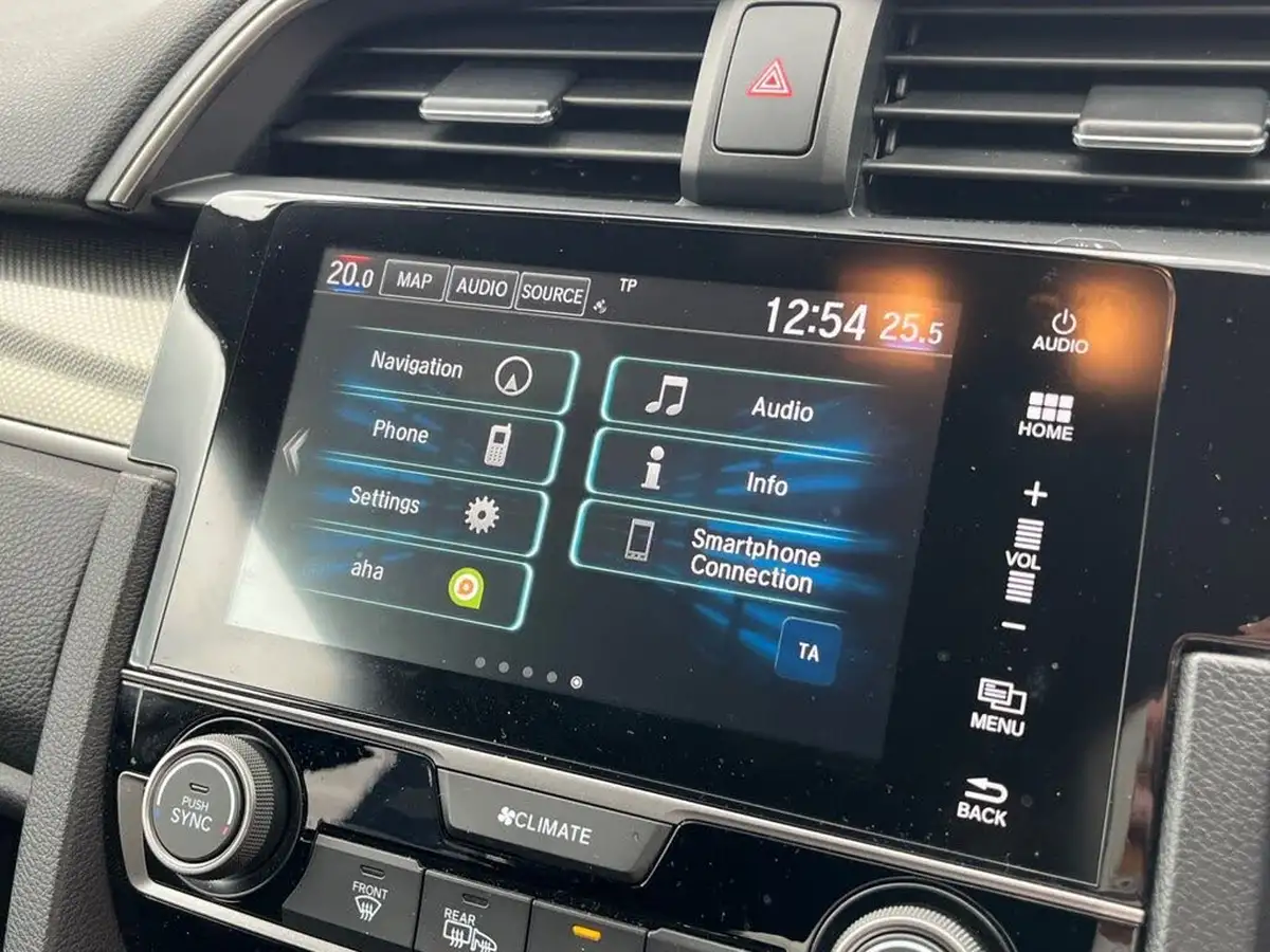 2019-honda-civic-10-vtec-turbo-sr-hatchback-5d-big-13