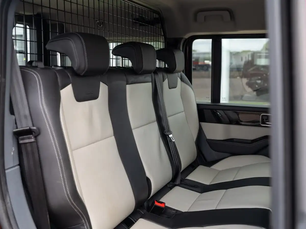 2024-ineos-grenadier-30-286pseu6d2-seat-commercial-panel-van-big-14
