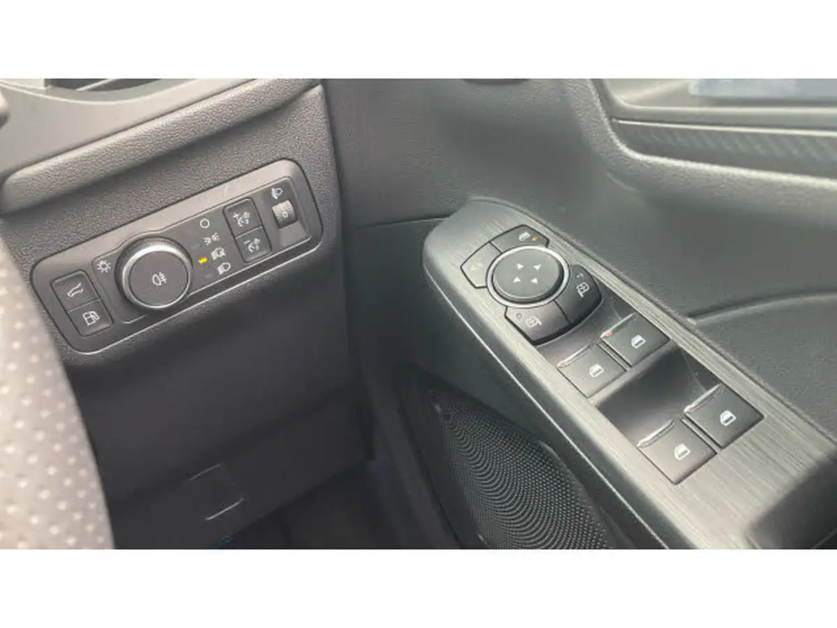 2024-ford-kuga-big-20