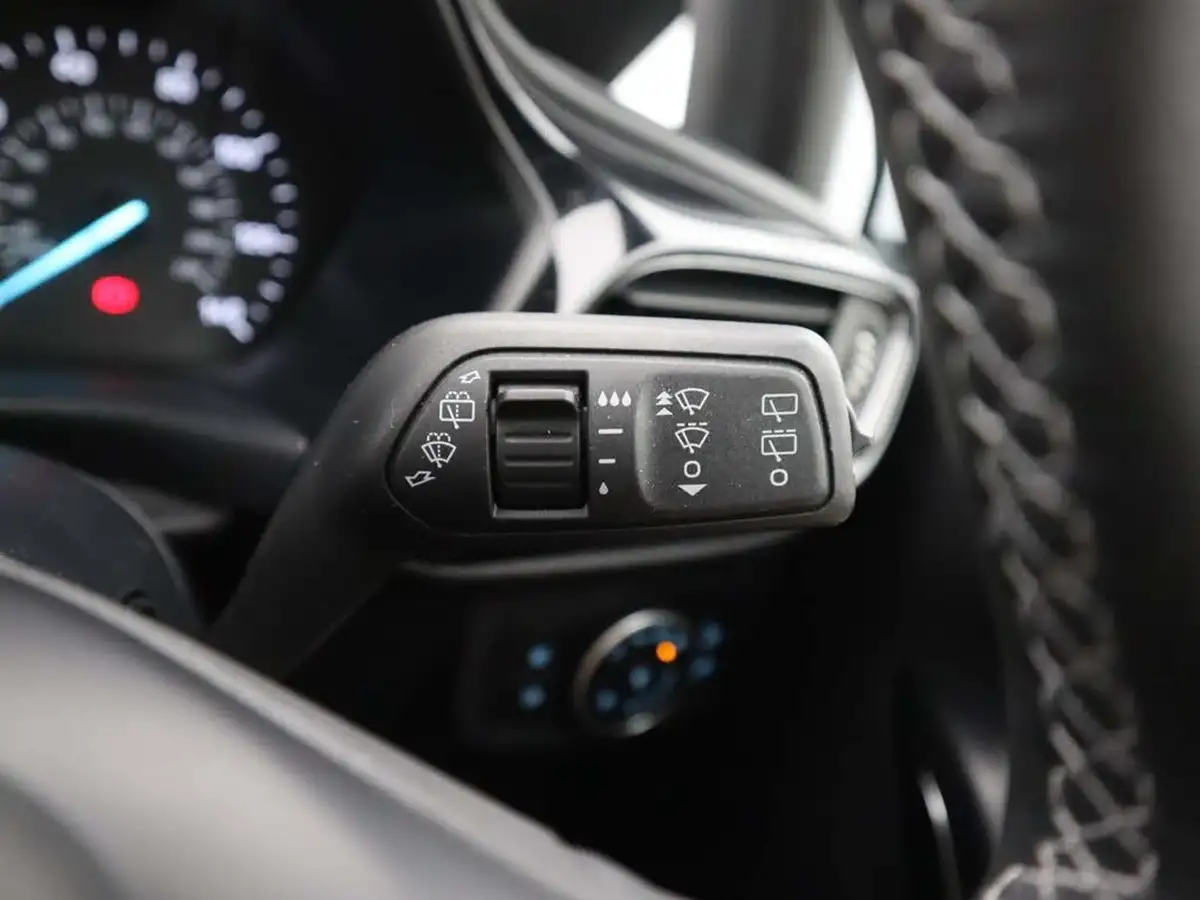 2020-ford-fiesta-10t-titanium-95ps-big-24