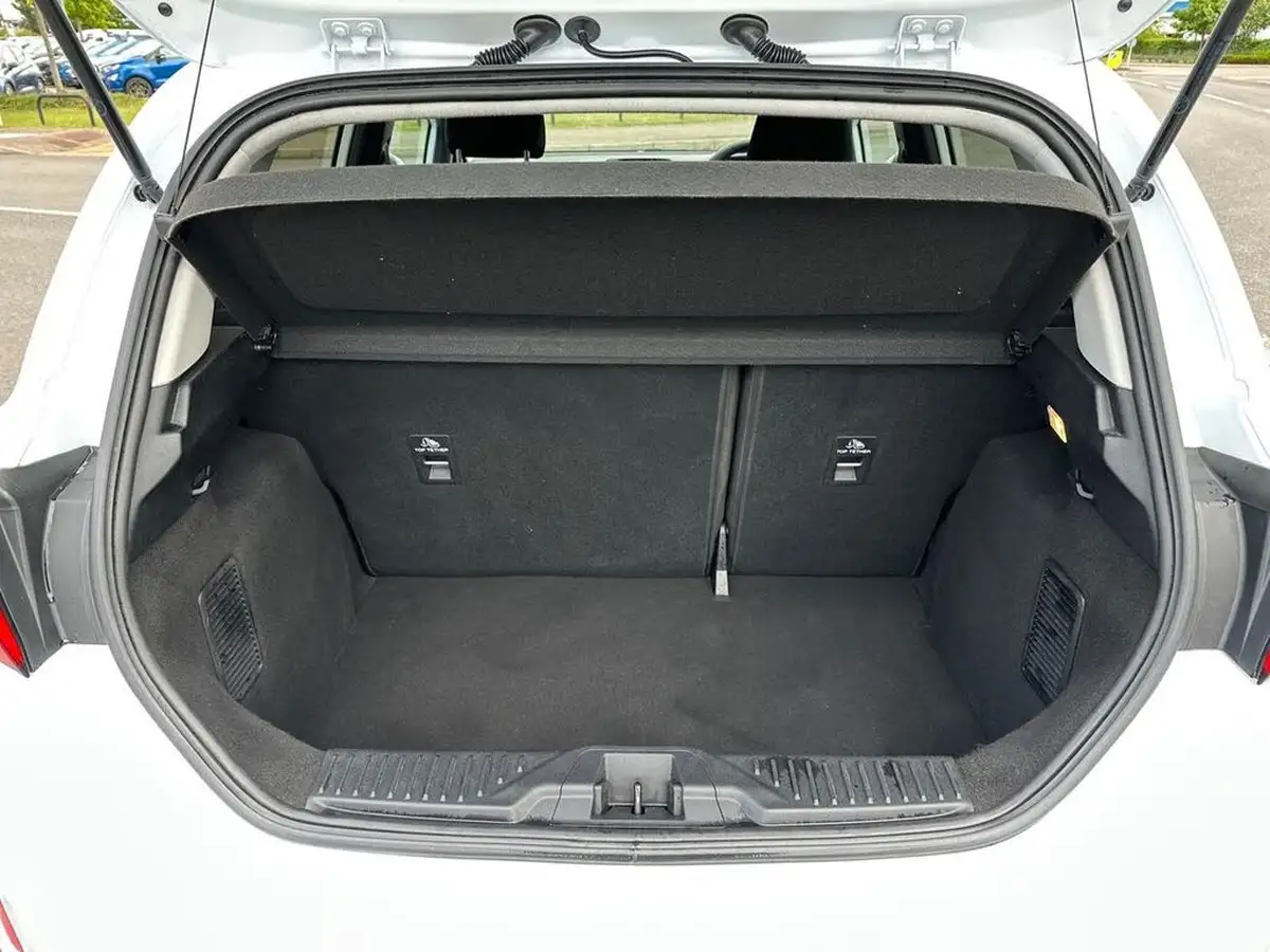 2023-ford-fiesta-10t-active-125ps-hybrid-mhev-big-33