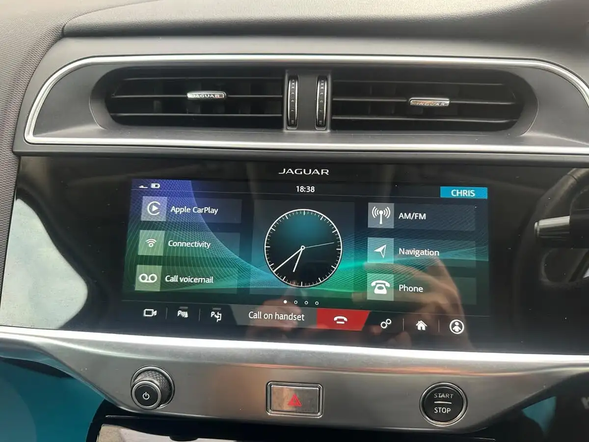 2019-jaguar-i-pace-ev400-se-big-43