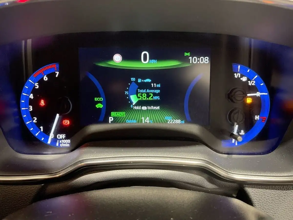 2022-toyota-corolla-18-vvt-i-icon-tech-trk-hatchback-5d-big-1
