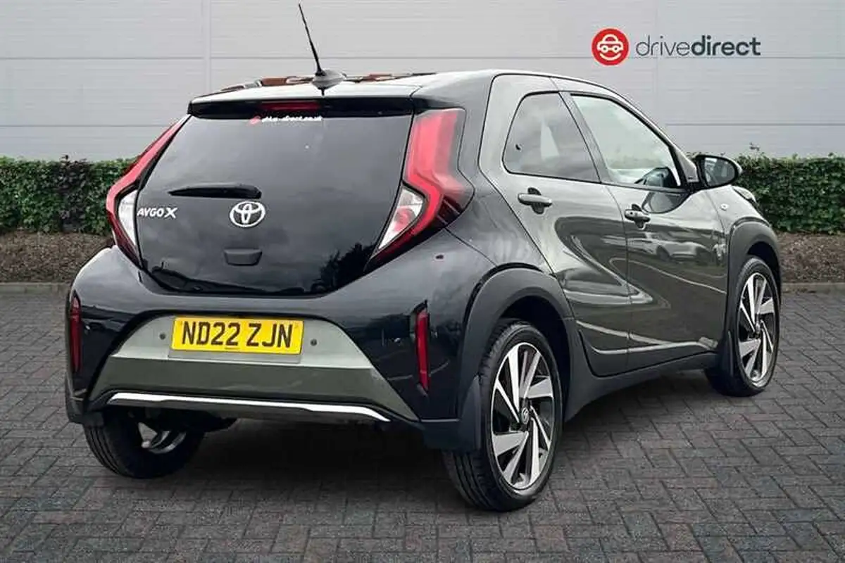 2022-toyota-aygo-x-10-vvt-i-exclusive-big-2