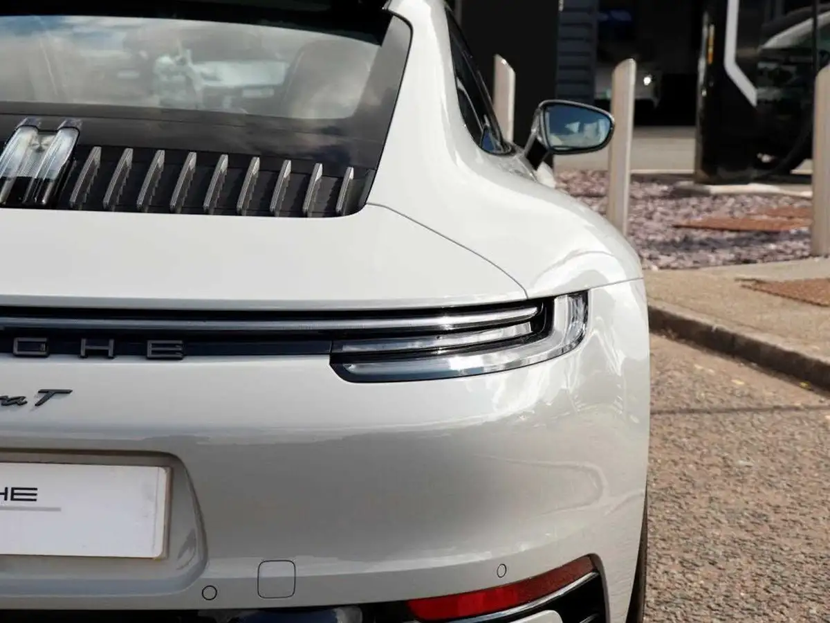 2023-porsche-911-30-carrera-t-pdk-big-35