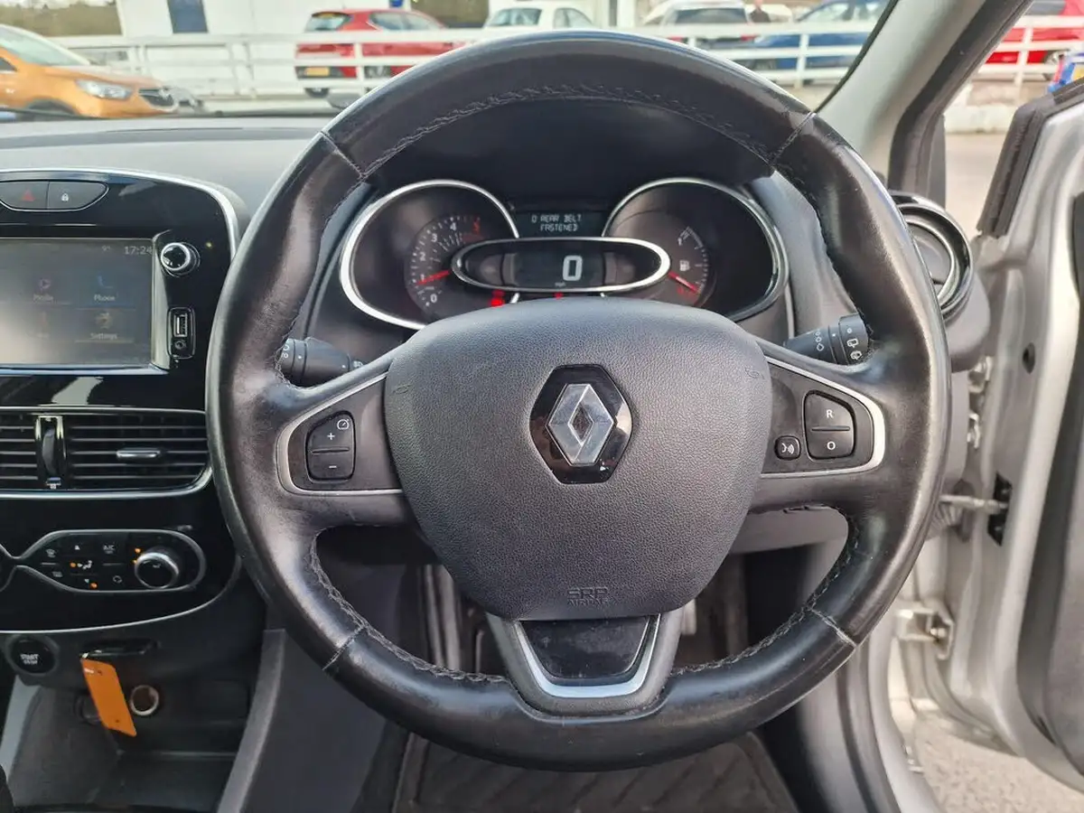 2017-renault-clio-15dci-dynamique-s-nav-90bhp-big-9