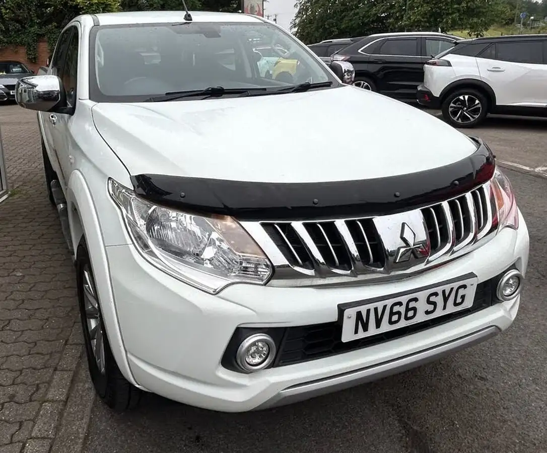 2017-mitsubishi-l200-24di-d-titan-big-2