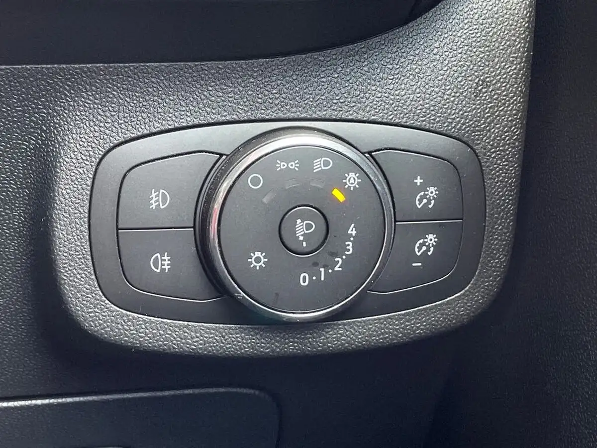 2022-ford-fiesta-11-ti-vct-trend-5d-big-27