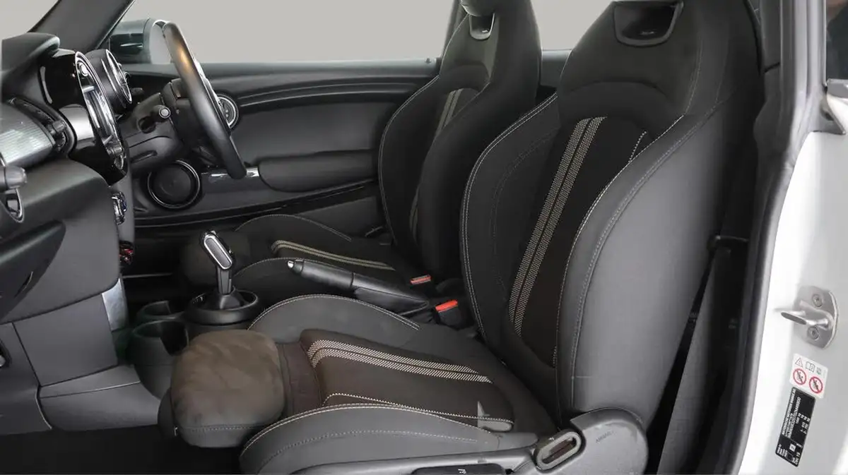 2019-mini-cooper-15-cooper-sport-hatchback-3d-auto-big-13