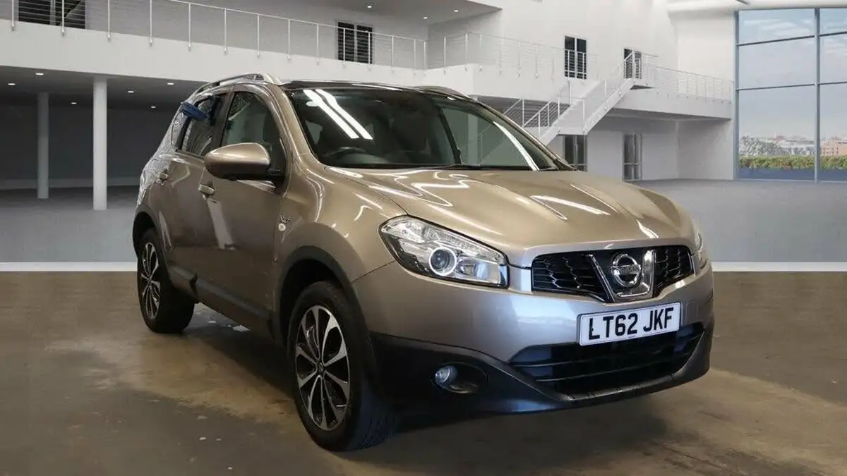 2012-nissan-qashqai-16-n-tec-cvt-big-6