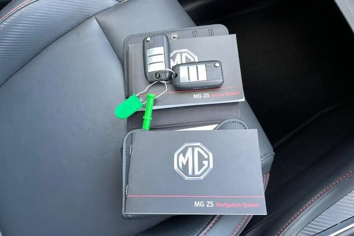 2022-mg-zs-suv-15-vti-tech-exclusive-big-21