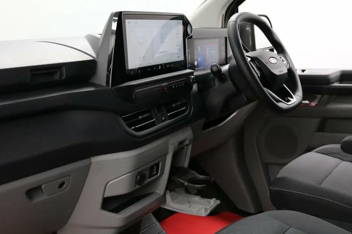 2024-ford-transit-custom-20tdci-320-l2h1-limited-136pseu6e-panel-van-1996cc-auto-big-47