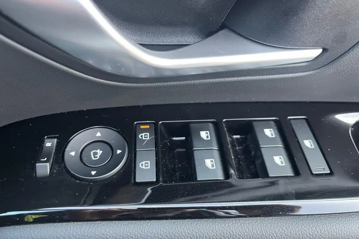 2025-hyundai-tucson-16-t-gdi-premium-160ps-two-tone-roof-big-13