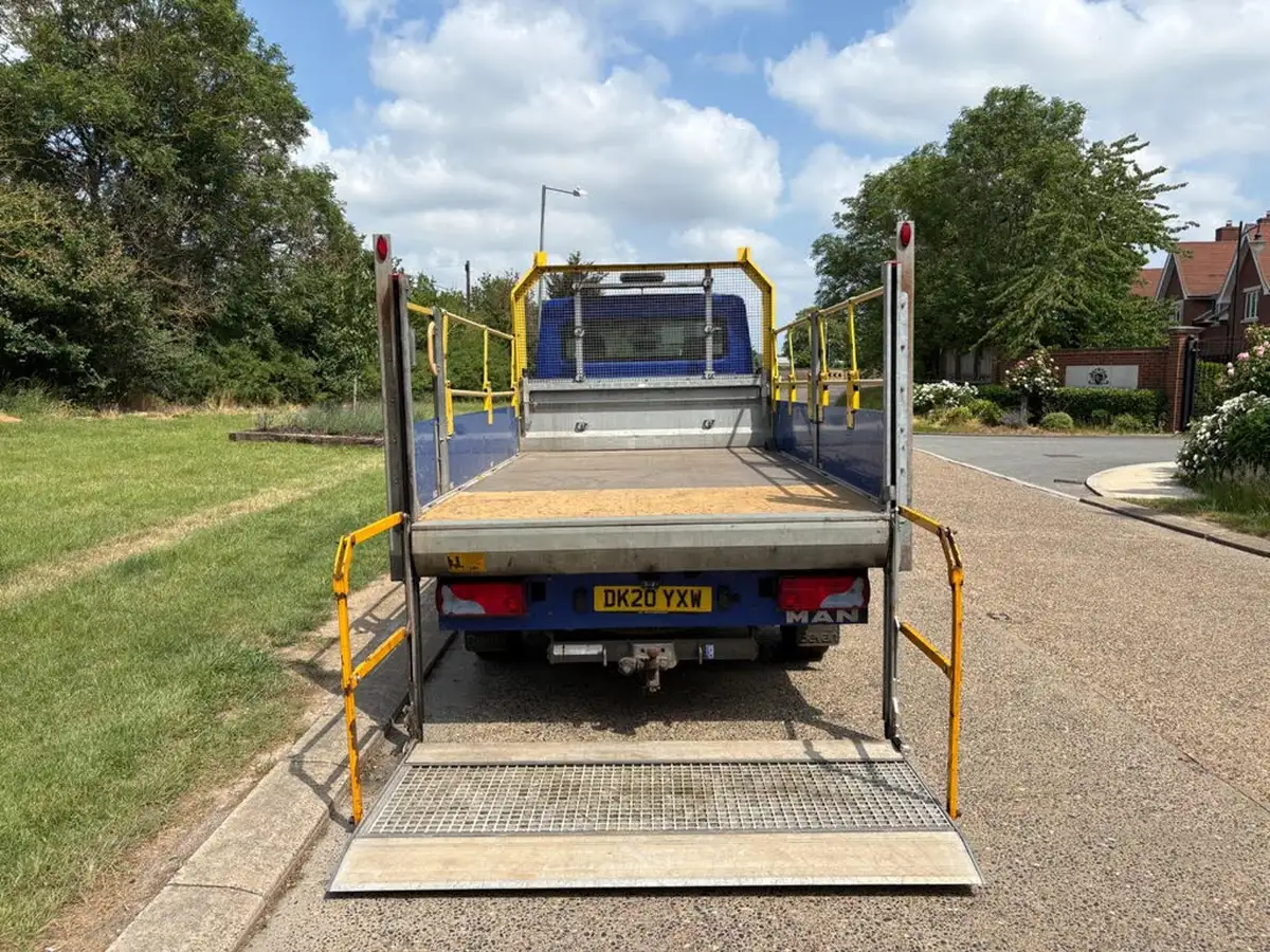 2020-man-tge-20-td-3140-long-140pseu6-rwd-chassis-cab-big-10
