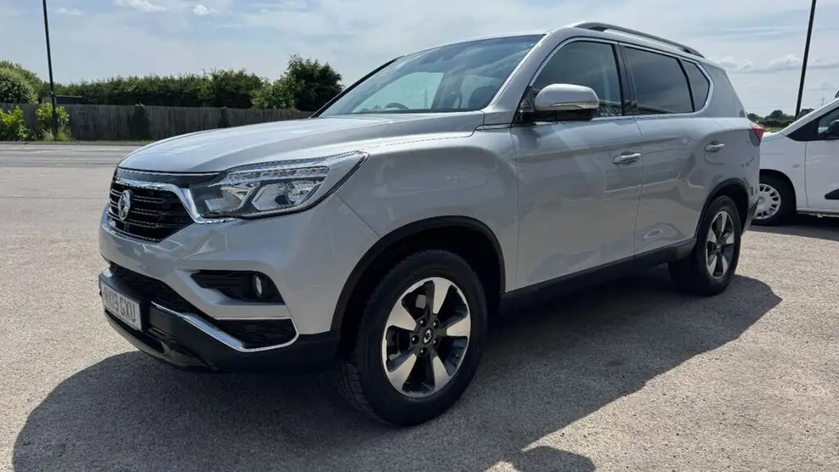 2019-kgm-ssangyong-rexton-22td-elx-t-tronic-big-11
