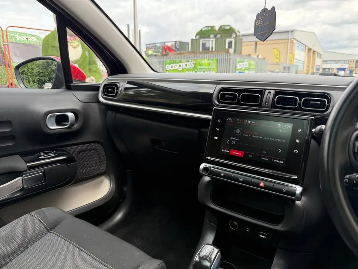 2017-citroen-c3-12-puretech-flair-82ps-big-49