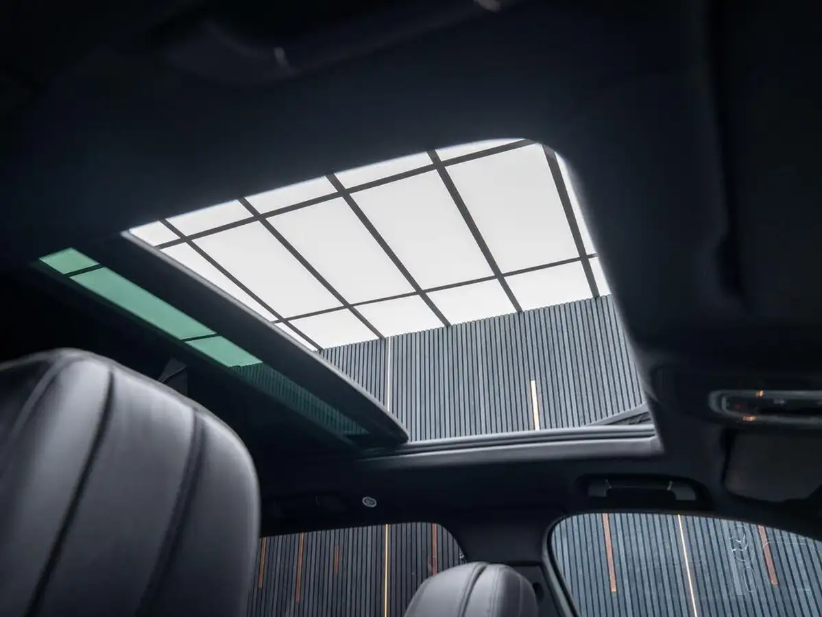 2019-bentley-bentayga-40-v8-big-3