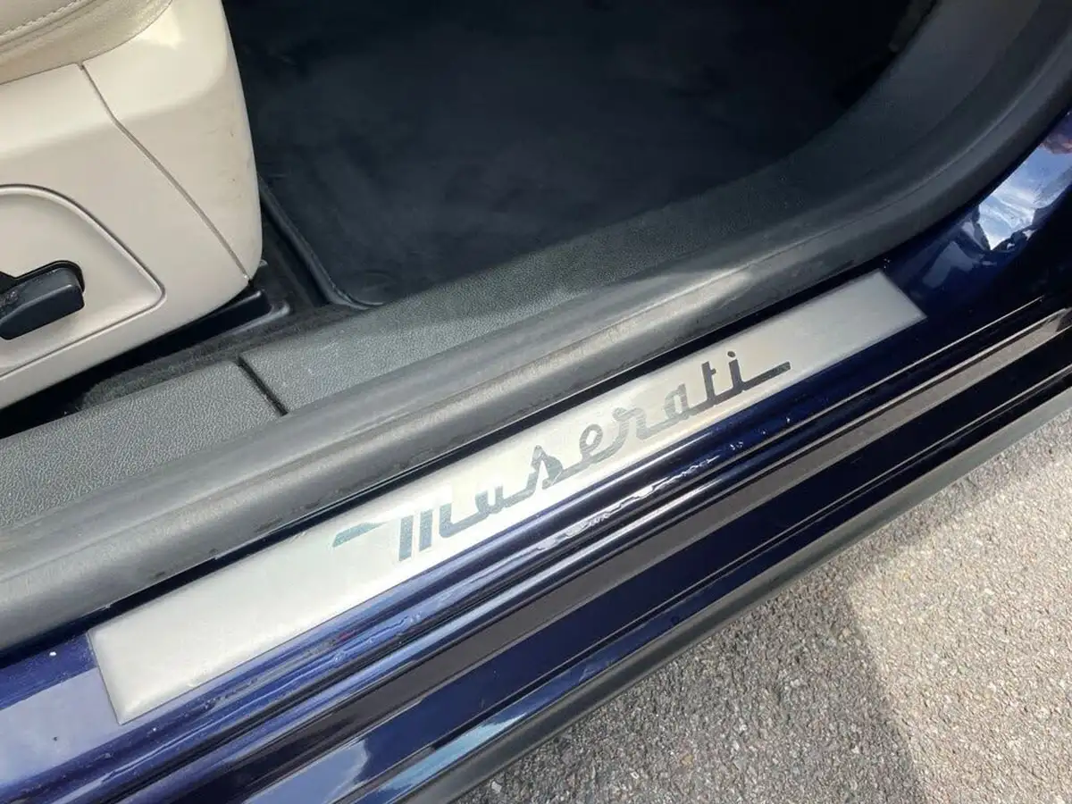 2014-maserati-ghibli-30-s-big-11