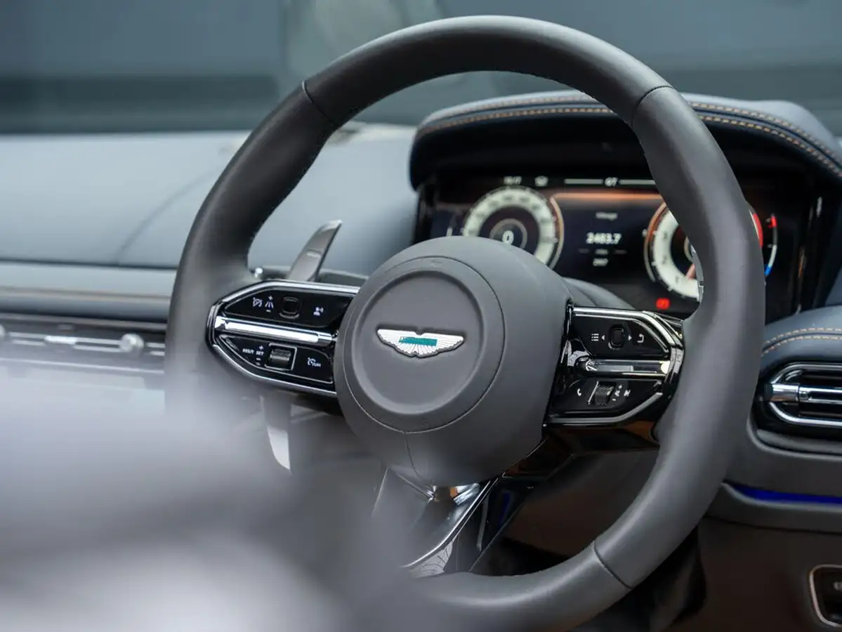 2024-aston-martin-db12-40-v8-auto-euro-6-ss-2dr-big-35