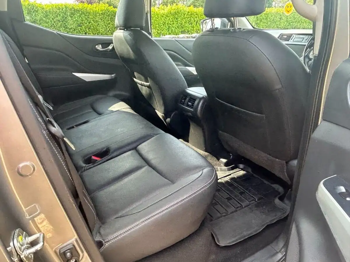 2019-nissan-navara-23dci-tt-tekna-8-navileather-auto-big-27