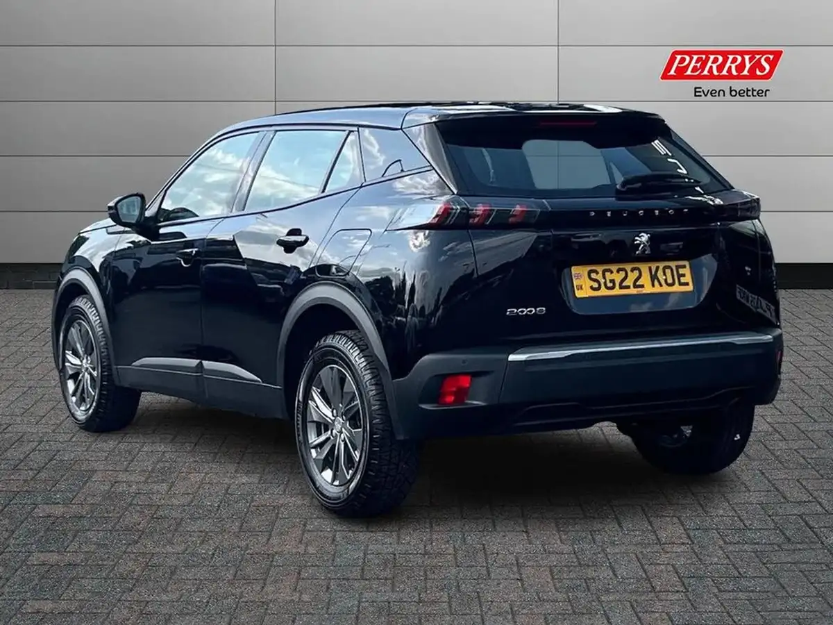 2022-peugeot-2008-suv-12-puretech-active-premium-big-1
