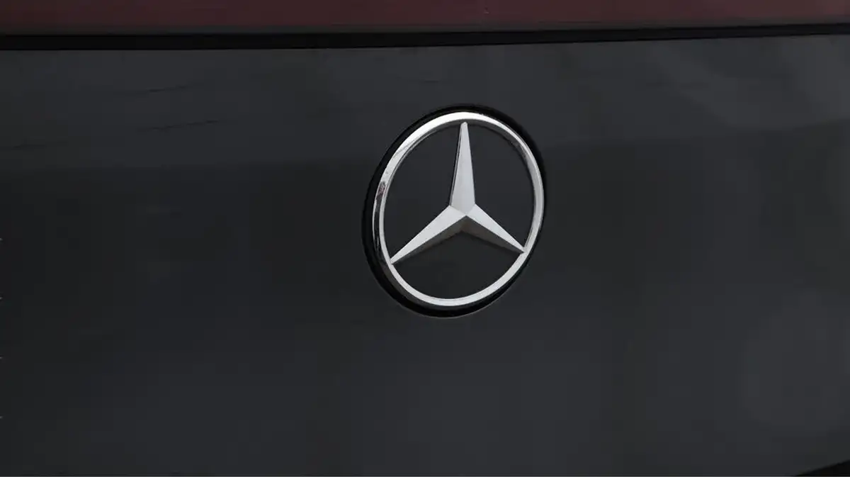 2023-mercedes-benz-eqc-e-eqc-400-amg-line-edition-big-22