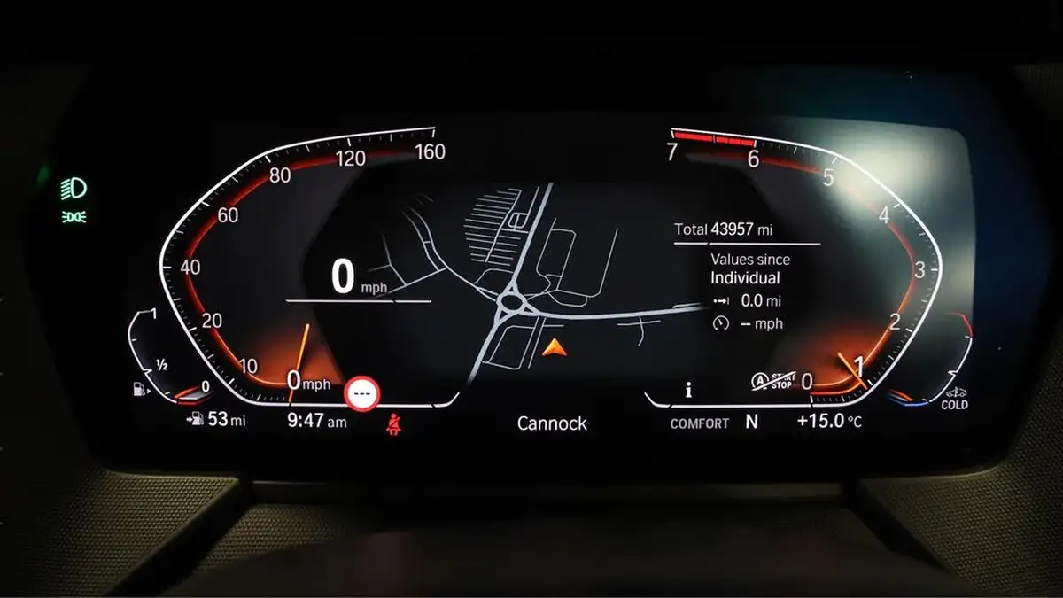 2022-bmw-1-series-15-118i-m-sport-lcp-big-12