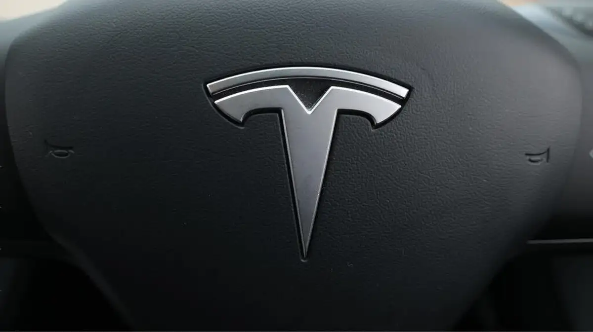 2021-tesla-model-3-e-standard-plus-big-22