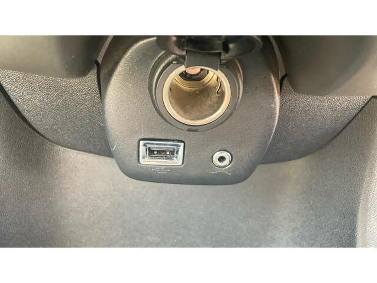 2017-toyota-aygo-10-vvt-i-x-play-71bhp-5d-big-30
