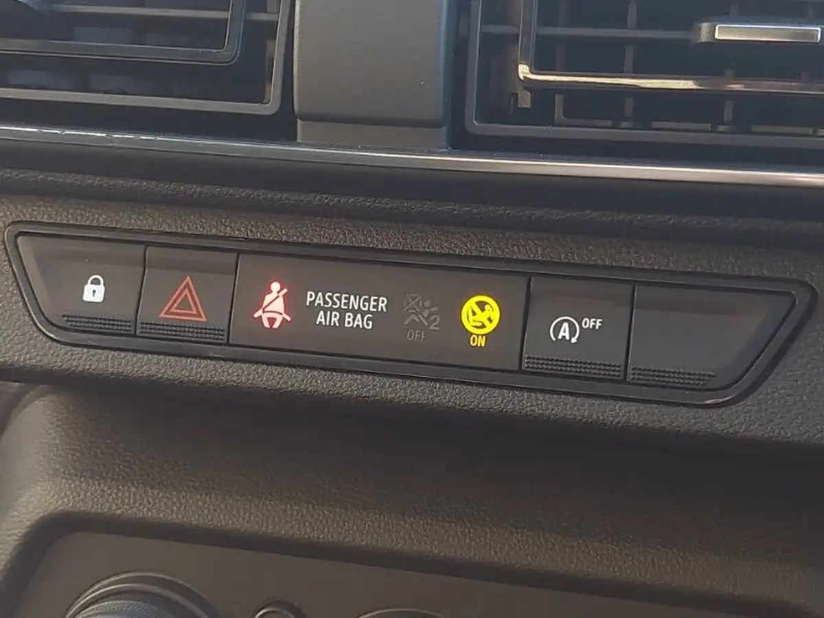 2022-dacia-sandero-10-sce-essential-big-12