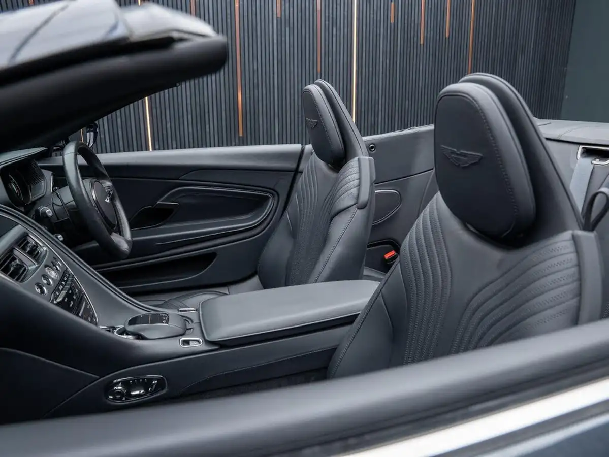 2022-aston-martin-db11-40-v8-volante-528bhp-ss-big-39