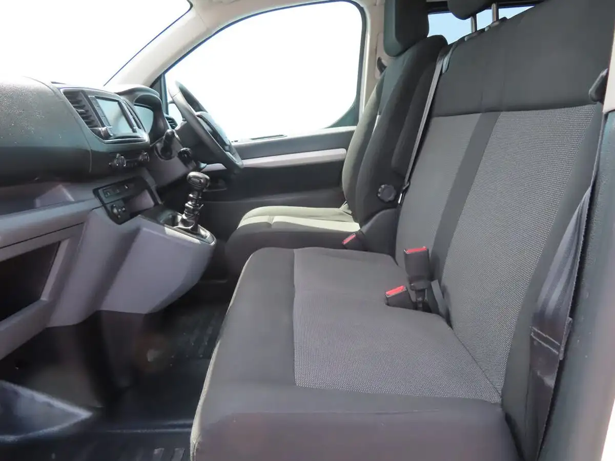 2018-citroen-dispatch-20bluehdi-enterprise-m-1400-crewcab-big-23