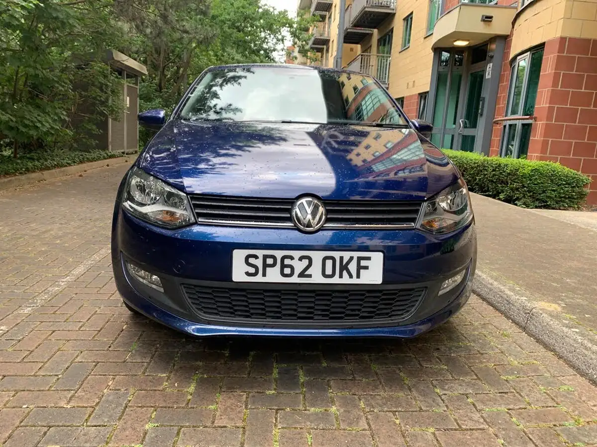 2012-volkswagen-polo-12-match-60ps-5d-big-1