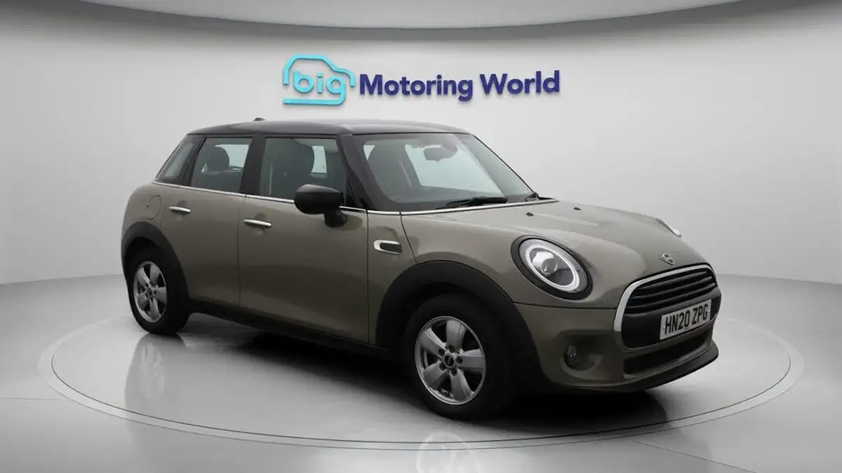 2020-mini-countryman-15-cooper-classic-big-1