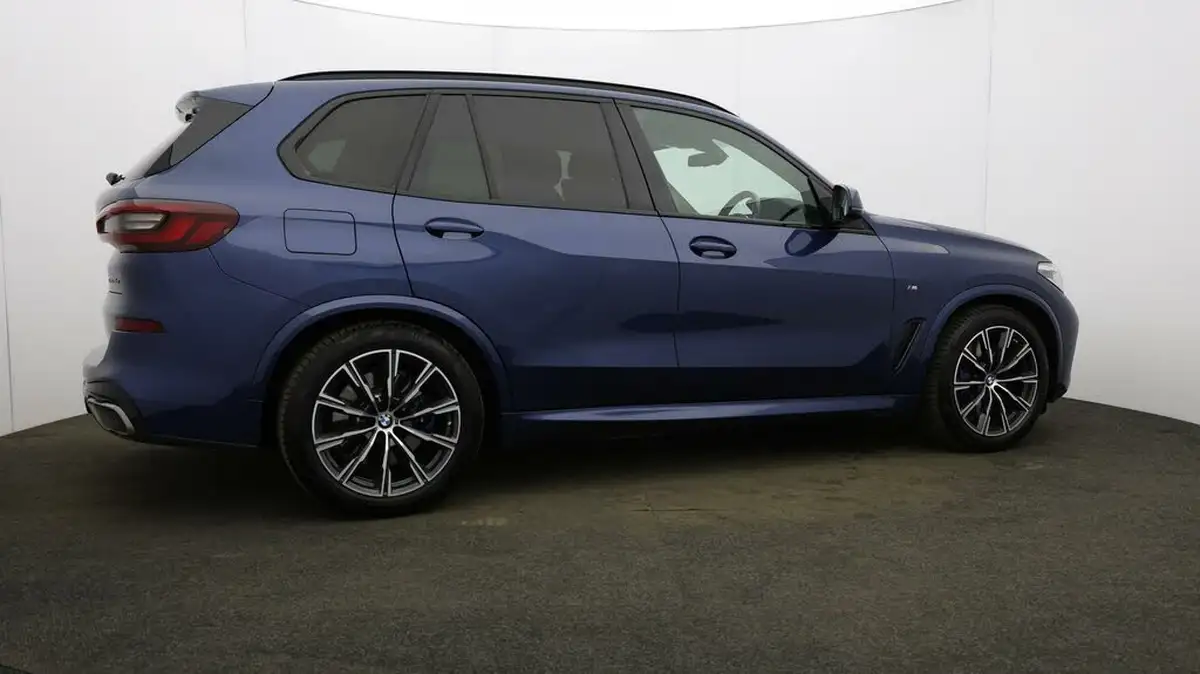 2021-bmw-x5-30-xdrive-45e-m-sport-big-49