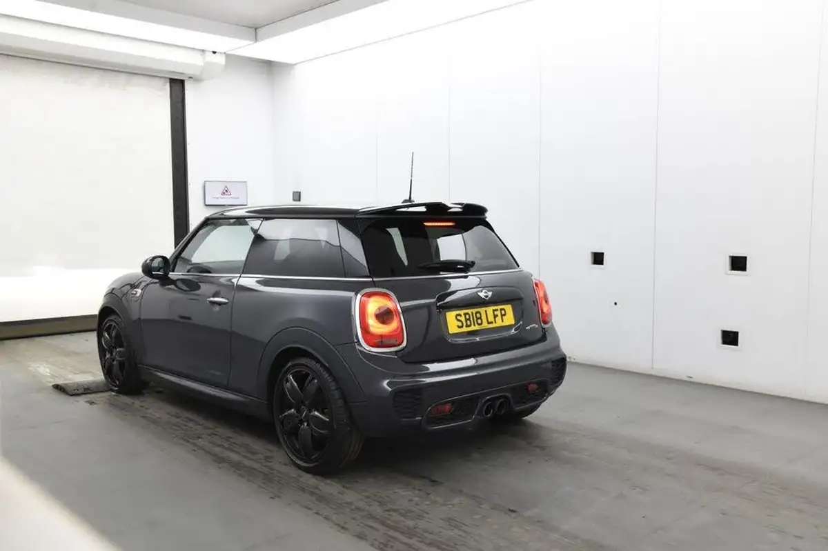 2018-mini-cooper-20-john-cooper-works-ss-hatchback-3d-big-2