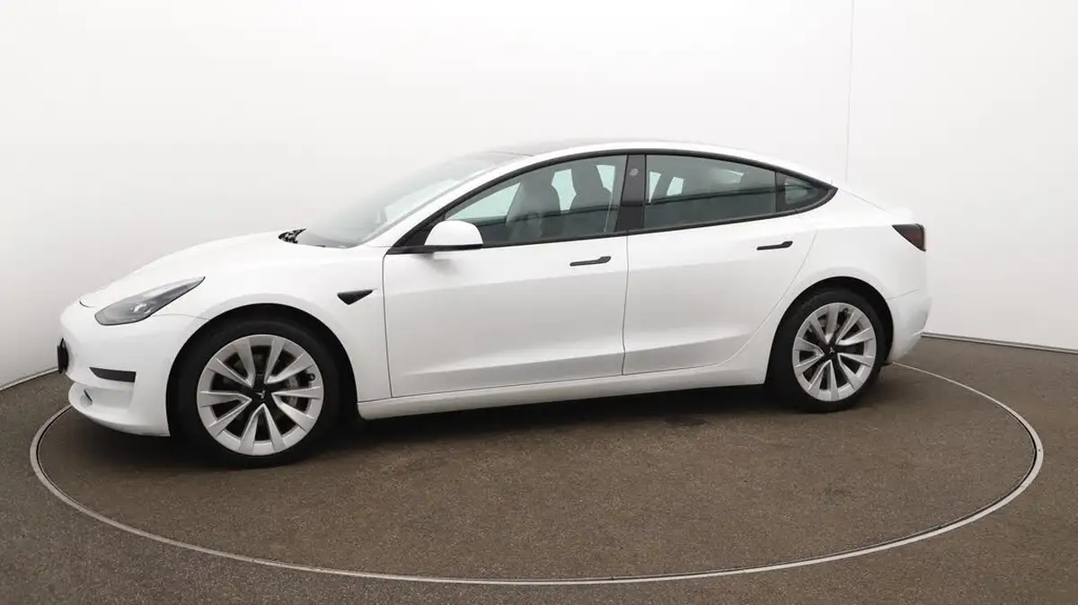 2021-tesla-model-3-e-standard-plus-big-65
