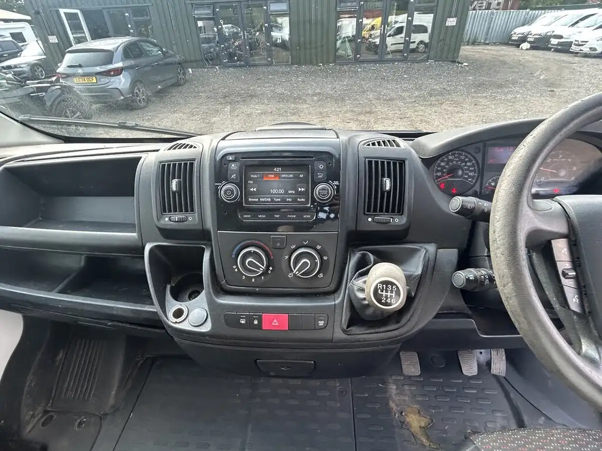 2015-citroen-relay-22td-35-l3-130-dropside-truck-big-15
