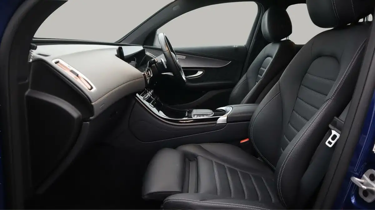2021-mercedes-benz-eqc-e-eqc-400-amg-line-big-14