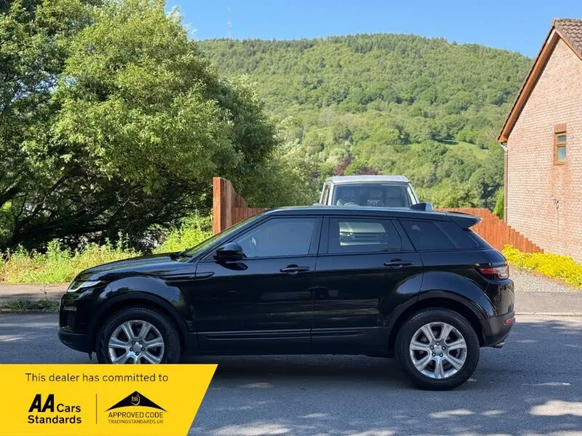2017-land-rover-range-rover-evoque-20td4-se-auto-big-2